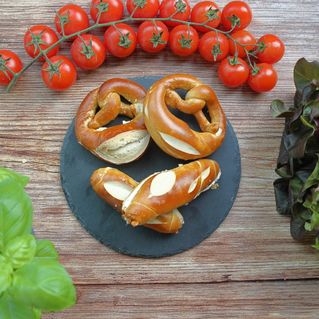Mini-Laugenbrezeln & Laugenstangen Frischkäse