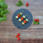 Ein Caprese Spieß